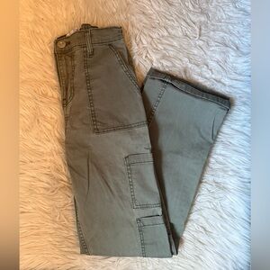 Viral No Boundaries Olive Green Cargo Pants